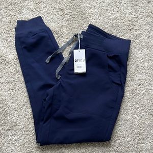 Figs Navy Women’s Jogger Scrubs